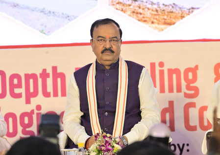 महुआ मोइत्रा की अमित शाह पर टिप्पणी से सियासत गरमाई, केशव बोले जनता नहीं करेगी माफ महुआ मोइत्रा की अमित शाह पर टिप्पणी से सियासत गरमाई, केशव बोले जनता नहीं करेगी माफ