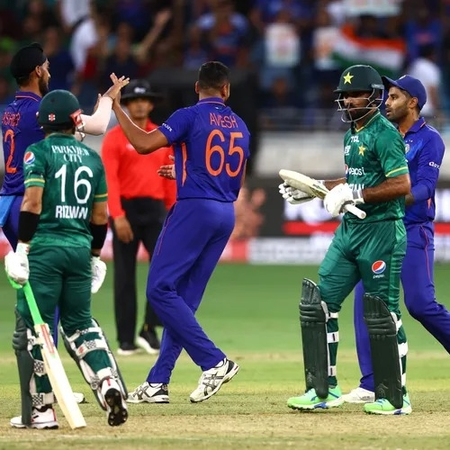 एशिया कप 2025 : भीषण गर्मी के कारण बदली मैच टाइमिंग, आधे घंटे देरी से शुरू होंगे मुकाबले