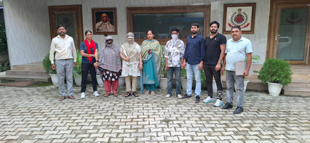 दिल्ली पुलिस ने तीन तस्करों को किया गिरफ्तार, 1 किलो से अधिक हेरोइन बरामद दिल्ली पुलिस ने तीन तस्करों को किया गिरफ्तार, 1 किलो से अधिक हेरोइन बरामद