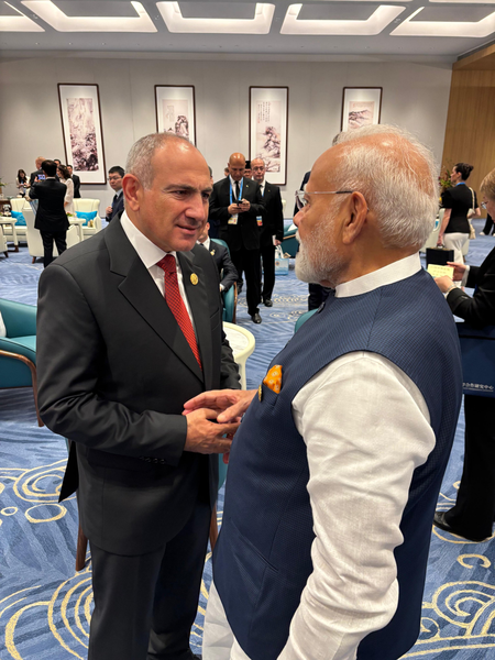 PM Modi meets Armenian PM on sidelines of SCO Summit PM Modi meets Armenian PM on sidelines of SCO Summit
