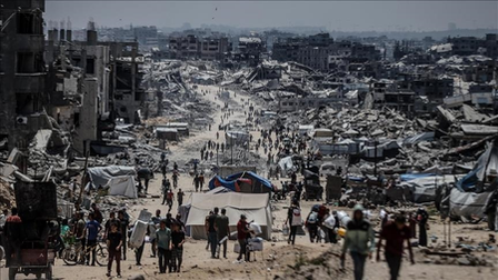 Israeli army intensifies attacks on Gaza City Israeli army intensifies attacks on Gaza City