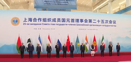 PM Modi joins SCO family photograph in China ahead of major summit PM Modi joins SCO family photograph in China ahead of major summit