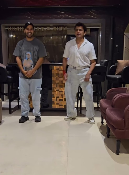 सनी संस्कारी की तुलसी कुमारी का पहला गाना बिजुरिया कब होगा रिलीज? वरुण धवन ने खास अंदाज में बताया सनी संस्कारी की तुलसी कुमारी का पहला गाना बिजुरिया कब होगा रिलीज? वरुण धवन ने खास अंदाज में बताया