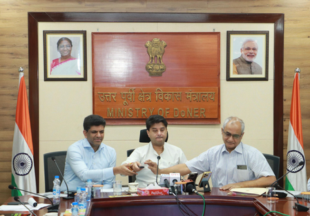 आईएमसी 2025 केवल 5जी, एआई के बारे में नहीं; किसानों, छात्रों, एमएसएमई के बारे में भी होगा : ज्योतिरादित्य सिंधिया