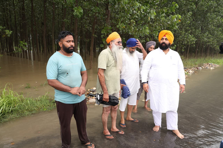 Floods may drown land, but never 'Chardi Kala' spirit of Punjabis, say survivors