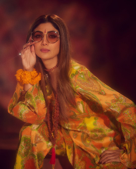 Shilpa Shetty pays homage to Zeenat Aman – an epitome of grace, glam & timeless fashion Shilpa Shetty pays homage to Zeenat Aman – an epitome of grace, glam & timeless fashion