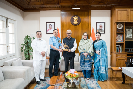 Manipur Guv felicitates Vir Chakra awardee Squadron Leader Rizwan Malik for role in 'Operation Sindoor'