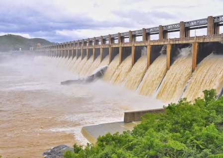 TN's Mettur dam touches full reservoir level for 6th time in 2025; flood alert issued
