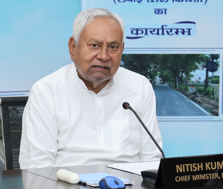 बिहार चुनाव से पहले ग्राम कचहरी सचिव का मानदेय बढ़ा, युवाओं और महिलाओं के लिए भी अहम फैसले