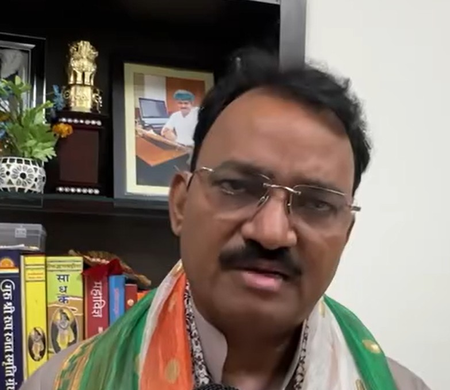 इमीग्रेशन एंड फॉरेनर्स ऐक्ट लागू होने से देश में अवैध घुसपैठियों पर शिकंजा कसने में आसानी होगी प्रेम चंद बैरवा इमीग्रेशन एंड फॉरेनर्स ऐक्ट लागू होने से देश में अवैध घुसपैठियों पर शिकंजा कसने में आसानी होगी प्रेम चंद बैरवा