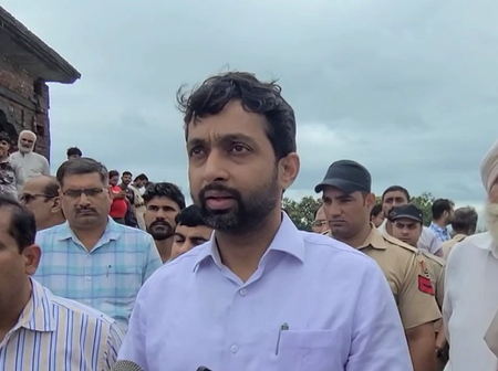हरियाणा :  यमुना नदी में तेज धारा से लकड़ी निकालने गया युवक लापता, प्रशासन ने जारी की चेतावनी