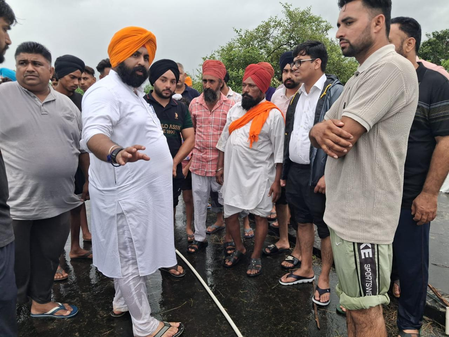 Punjab Cabinet ministers reach out to flood-affected areas Punjab Cabinet ministers reach out to flood-affected areas