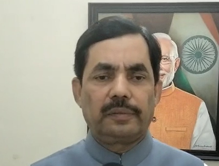 पीएम के लिए अभद्र भाषा का इस्तेमाल पूरे देश का अपमान : शाहनवाज हुसैन पीएम के लिए अभद्र भाषा का इस्तेमाल पूरे देश का अपमान : शाहनवाज हुसैन