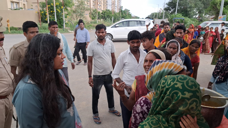 नोएडा यमुना नदी का जलस्तर बढ़ा, जिलाधिकारी मेधा रूपम ने प्रभावित क्षेत्रों का किया निरीक्षण नोएडा यमुना नदी का जलस्तर बढ़ा, जिलाधिकारी मेधा रूपम ने प्रभावित क्षेत्रों का किया निरीक्षण