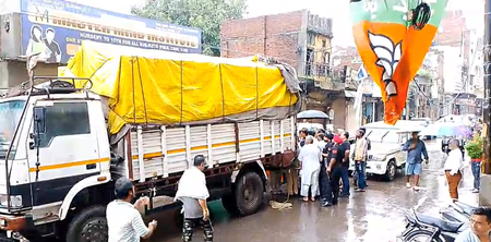 पंजाब बाढ़ : पीड़ित परिवारों की मदद के लिए भाजपा ने हाथ बढ़ाए, तरुण चुघ का आप सरकार पर आरोप
