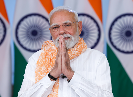 पीएम मोदी ने जीएसटी काउंसिल की ओर से दो टैक्स स्लैब को मंजूरी दिए जाने का किया स्वागत पीएम मोदी ने जीएसटी काउंसिल की ओर से दो टैक्स स्लैब को मंजूरी दिए जाने का किया स्वागत