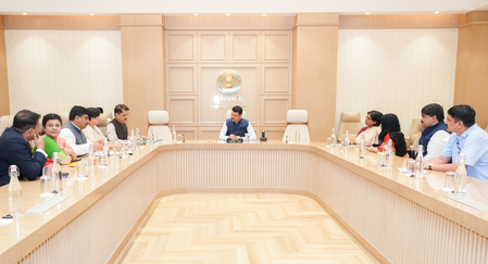 Maha cabinet clears amendments to Factories Act, Shops and Establishments Act