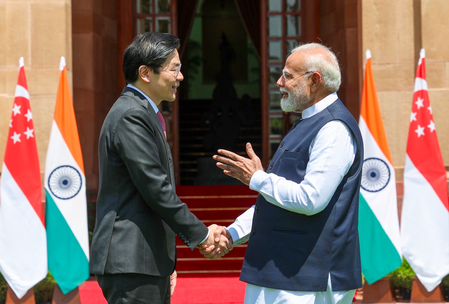 India, Singapore believe fighting terrorism is the duty of all, says PM Modi India, Singapore believe fighting terrorism is the duty of all, says PM Modi