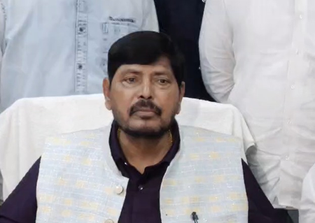 Union Minister Ramdas Athawale slams Rahul Gandhi over his 'vote chori' remark