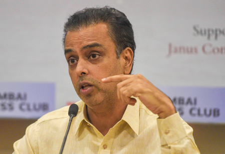 मुंबई में बार-बार हो रहे प्रदर्शनों पर मिलिंद देवड़ा ने जताई चिंता, सीएम फडणवीस को लिखा पत्र मुंबई में बार-बार हो रहे प्रदर्शनों पर मिलिंद देवड़ा ने जताई चिंता, सीएम फडणवीस को लिखा पत्र