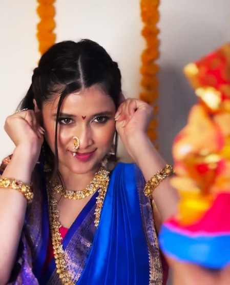 Mannara Chopra shares special Ganpati moments : “It’s been a challenging year” Mannara Chopra shares special Ganpati moments : “It’s been a challenging year”