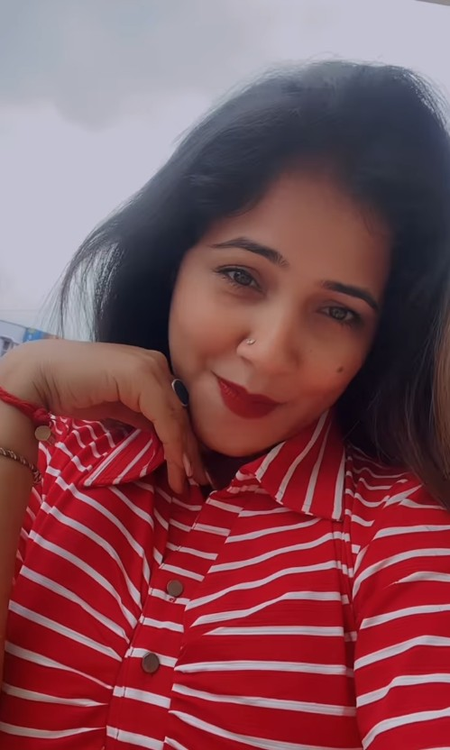 हमें तुमसे प्यार कितना गाने पर भोजपुरी एक्ट्रेस त्रिशाकर मधु ने दिए शानदार एक्सप्रेशन्स, फैंस को आया पसंद हमें तुमसे प्यार कितना गाने पर भोजपुरी एक्ट्रेस त्रिशाकर मधु ने दिए शानदार एक्सप्रेशन्स, फैंस को आया पसंद