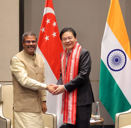 Singapore PM bats for boosting education and skill development cooperation with India Singapore PM bats for boosting education and skill development cooperation with India