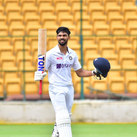 Duleep Trophy: Ruturaj Gaikwad’s 184 helps West Zone take opening day honours Duleep Trophy: Ruturaj Gaikwad’s 184 helps West Zone take opening day honours