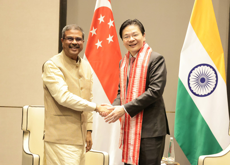 भारत-सिंगापुर शिक्षा सहयोग को नई ऊंचाइयों पर ले जाने की पहल सराहनीय धर्मेंद्र प्रधान भारत-सिंगापुर शिक्षा सहयोग को नई ऊंचाइयों पर ले जाने की पहल सराहनीय धर्मेंद्र प्रधान