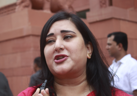 जीएसटी रिफॉर्म पर बोलीं बांसुरी स्वराज, पीएम मोदी ने रोटी को करमुक्त किया जीएसटी रिफॉर्म पर बोलीं बांसुरी स्वराज, पीएम मोदी ने रोटी को करमुक्त किया