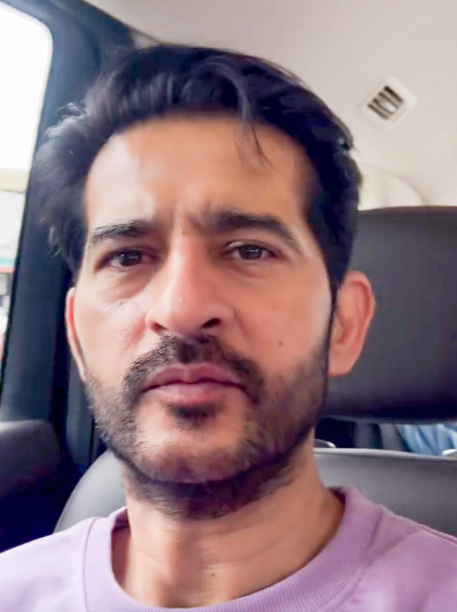 Hiten Tejwani pulls a cute prank on wife Gauri Pradhan