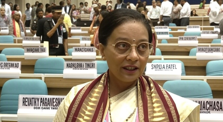 किसी ने बढ़ाई विज्ञान में रुचि तो किसी ने स्कूल को बनाया पॉल्यूशन फ्री, राष्ट्रपति से सम्मान पाकर शिक्षक गदगद किसी ने बढ़ाई विज्ञान में रुचि तो किसी ने स्कूल को बनाया पॉल्यूशन फ्री, राष्ट्रपति से सम्मान पाकर शिक्षक गदगद