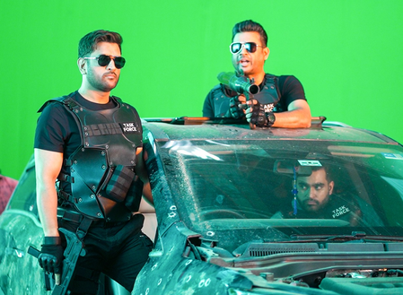 Chennai heartthrobs M S Dhoni & R Madhavan come together for their next