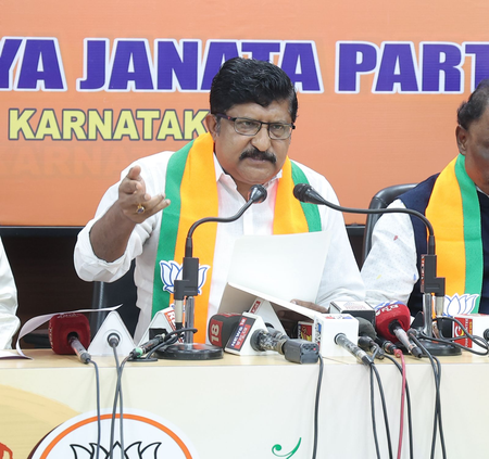 K'taka govt searching for caste within religion, says BJP on caste census