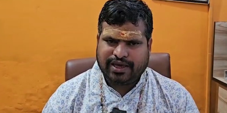 चंद्र ग्रहण के दौरान न करें ऐसी गलतियां, ज्योतिषाचार्य पंडित योगेश नारायण मिश्रा ने दी चेतावनी चंद्र ग्रहण के दौरान न करें ऐसी गलतियां, ज्योतिषाचार्य पंडित योगेश नारायण मिश्रा ने दी चेतावनी