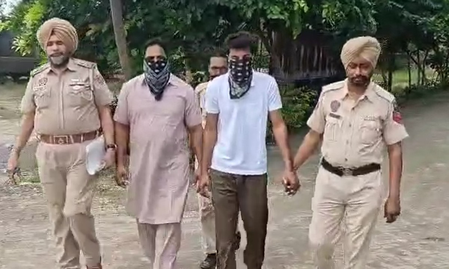 मोगा पुलिस की नशे के खिलाफ बड़ी कार्रवाई, 6 किलो अफीम बरामद मोगा पुलिस की नशे के खिलाफ बड़ी कार्रवाई, 6 किलो अफीम बरामद