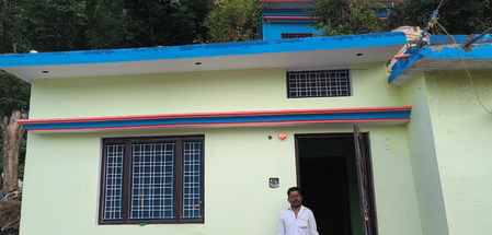 उत्तराखंड प्रधानमंत्री आवास योजना से चमोली के लाभार्थी को मिला सपनों का घर, जताया पीएम का आभार उत्तराखंड प्रधानमंत्री आवास योजना से चमोली के लाभार्थी को मिला सपनों का घर, जताया पीएम का आभार