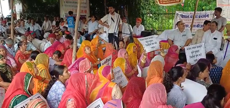 राजस्थान सब इंस्पेक्टर भर्ती 2021 जोधपुर में सफल अभ्यर्थियों के हितों के लिए सर्व समाज ने किया प्रदर्शन राजस्थान सब इंस्पेक्टर भर्ती 2021 जोधपुर में सफल अभ्यर्थियों के हितों के लिए सर्व समाज ने किया प्रदर्शन