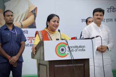 सीएम रेखा गुप्ता ने मातृभाषा के महत्व पर दिया जोर, दिल्ली को बताया संस्कृति का संगम सीएम रेखा गुप्ता ने मातृभाषा के महत्व पर दिया जोर, दिल्ली को बताया संस्कृति का संगम