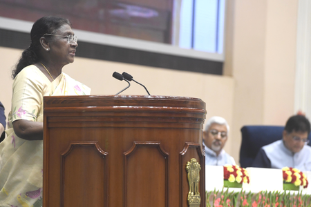 President Murmu urges exporters to turn challenges in global trade into opportunities President Murmu urges exporters to turn challenges in global trade into opportunities