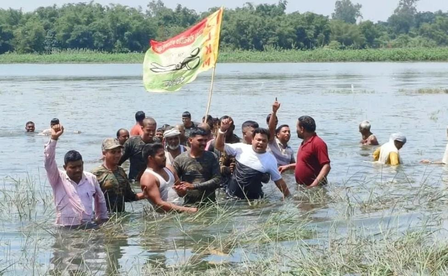 Villagers clash with police at Jharkhand dam over land dispute, threaten mass ‘jal samadhi’