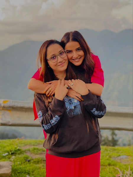 जैस्मिन भसीन ने अली गोनी की बहन को दी जन्मदिन की बधाई, बताया अपनी सोल सिस्टर