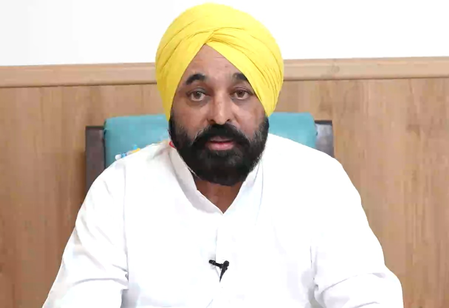 बाढ़ से बर्बाद हुई फसलों के लिए किसानों को मिलेगा 20,000 रुपए प्रति एकड़ मुआवजा भगवंत मान बाढ़ से बर्बाद हुई फसलों के लिए किसानों को मिलेगा 20,000 रुपए प्रति एकड़ मुआवजा भगवंत मान