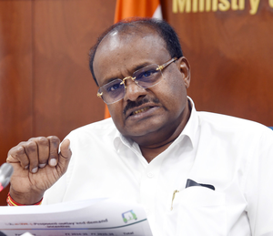 मद्दुर में गणेश विसर्जन के दौरान हुई हिंसा के लिए कांग्रेस जिम्मेदार कुमारस्वामी मद्दुर में गणेश विसर्जन के दौरान हुई हिंसा के लिए कांग्रेस जिम्मेदार कुमारस्वामी
