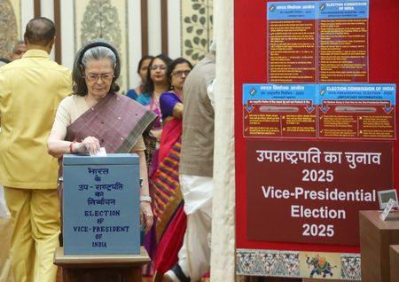 भाजपा का उपराष्ट्रपति चुनाव में क्रॉस वोटिंग का दावा, कांग्रेस के लिए 'चिंतन…'