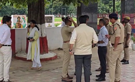 वाराणसी: पीएम मोदी और मॉरीशस के प्रधानमंत्री के दौरे की तैयारियां तेज, सुरक्षा व्यवस्था चाक-चौबंद वाराणसी: पीएम मोदी और मॉरीशस के प्रधानमंत्री के दौरे की तैयारियां तेज, सुरक्षा व्यवस्था चाक-चौबंद