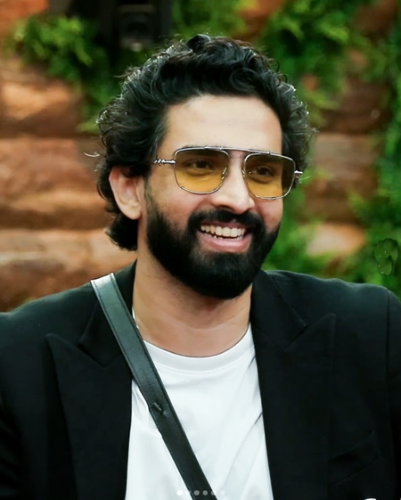 Bigg Boss 19: Love sparks flying between Tanya Mittal and Amaal Mallik? Bigg Boss 19: Love sparks flying between Tanya Mittal and Amaal Mallik?