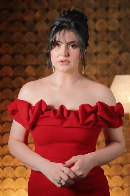 Zareen Khan tries fire cupping therapy to ease stress and anxiety