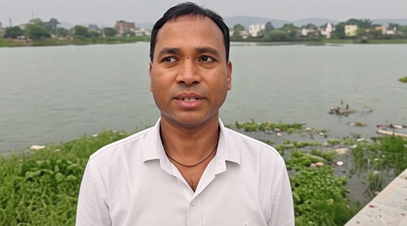 झारखंड : प्रधानमंत्री मत्स्य संपदा योजना ने मछली पालक शशिकांत की बदली तकदीर, आत्मनिर्भरता की पेश की मिसाल