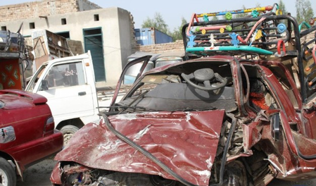 Traffic mishap kills three in Afghanistan Traffic mishap kills three in Afghanistan